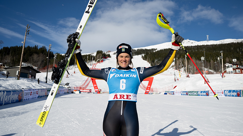 Anna Swenn Larsson slutade trea efter Shiffrin och Holdener på världscupen i Åre 2023. 